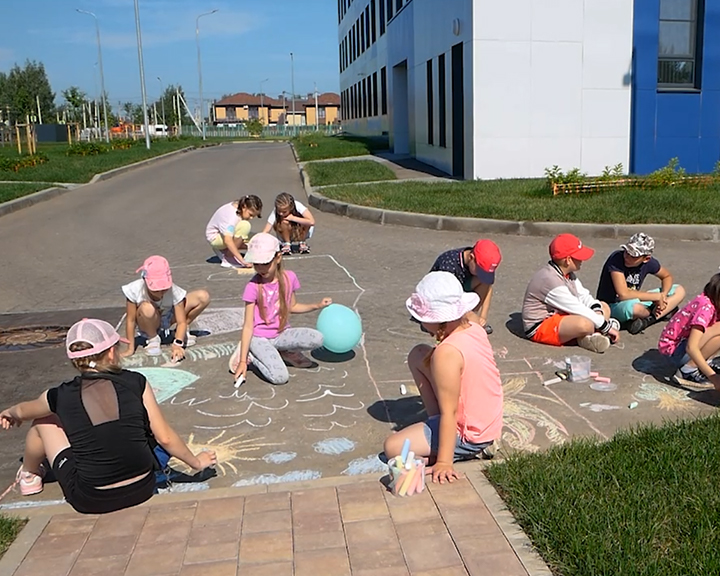 Скоро 1 сентября: костромские дети готовятся к школе в лагерях