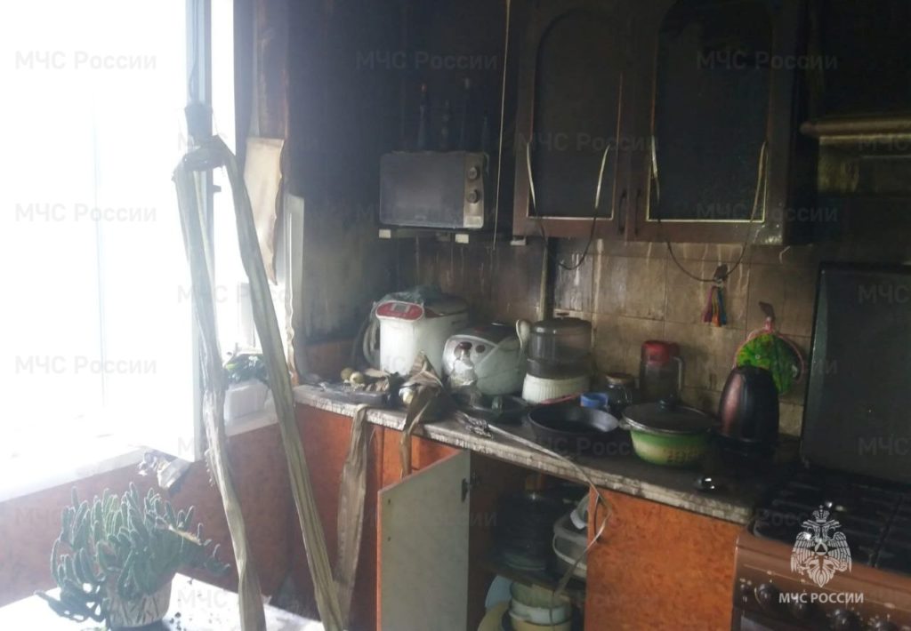 В Костроме из-за телевизора едва не сгорел многоквартирный дом