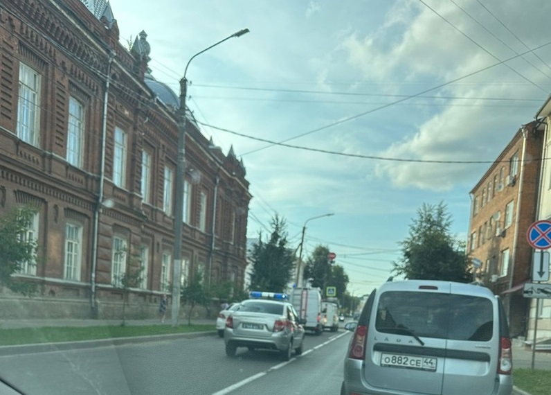 В Костроме экстренно эвакуировали роддом №1