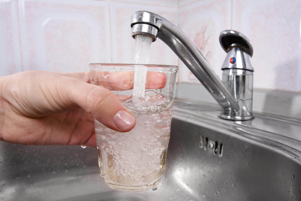 Почти четверть жителей Костромской области не обеспечена безопасной питьевой водой
