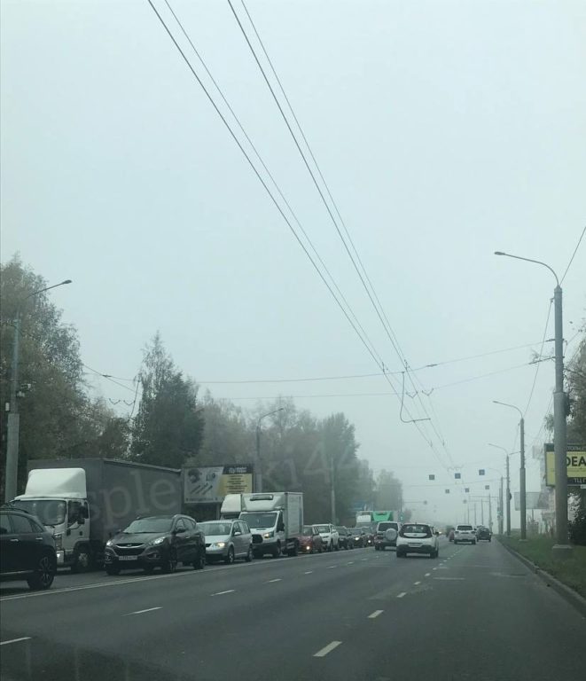 В Костроме мост через Волгу и прилегающие улицы встали в пробку из-за ДТП