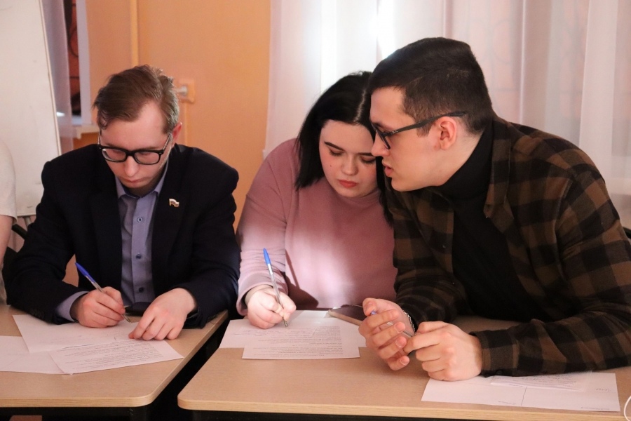 В Костроме формируют новый состав общественной молодежной палаты