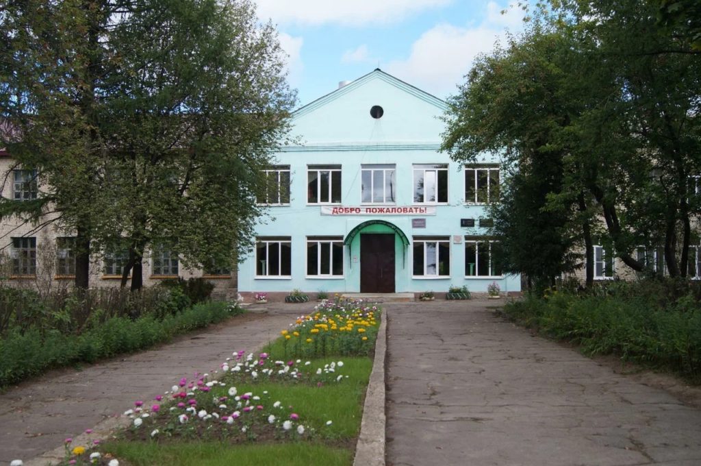 Нормальный медпункт в одной из школ Костромской области появится только в 2025 году