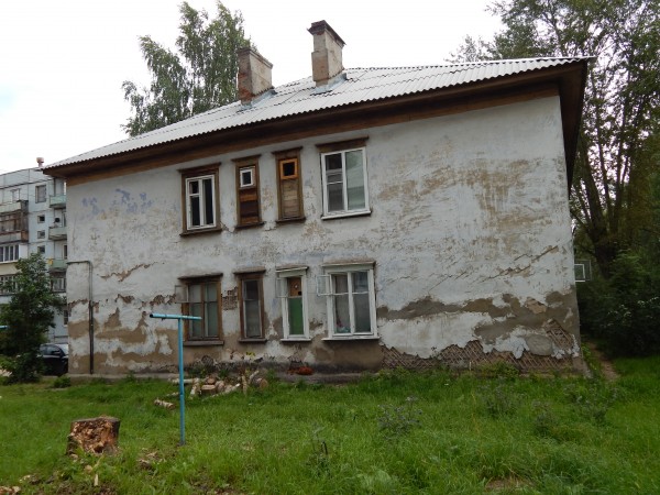 Аварийный дом в Костроме пообещали расселить до конца  этого года (ВИДЕО)