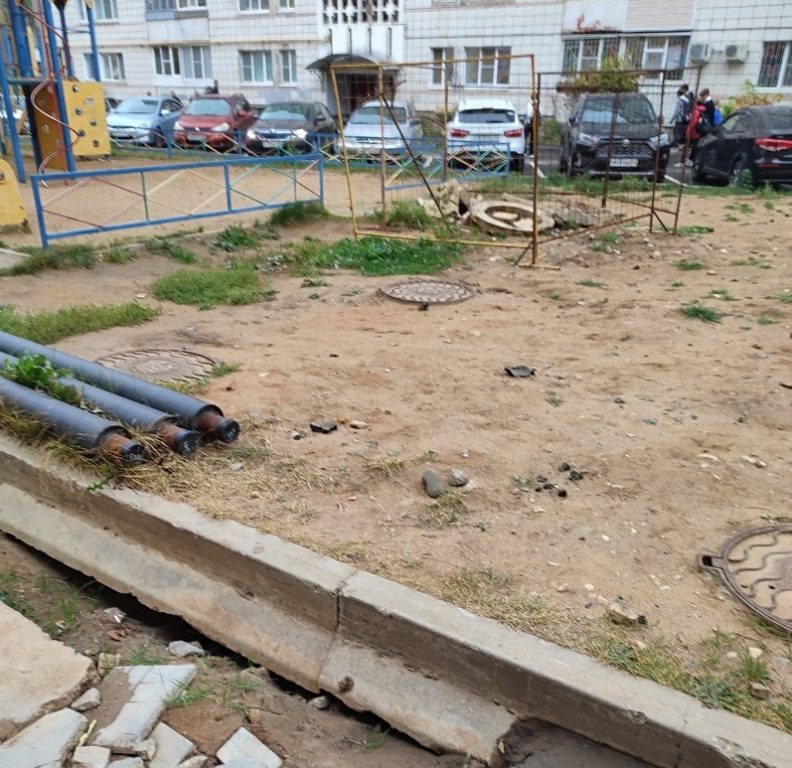 На словах одно, на деле другое: жители микрорайона Давыдовский-3 в Костроме до сих пор ждут благоустройства дворов после ремонтных работ