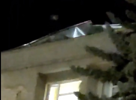 В Костроме сорвало крышу административного здания департамента ЖКХ (ВИДЕО)