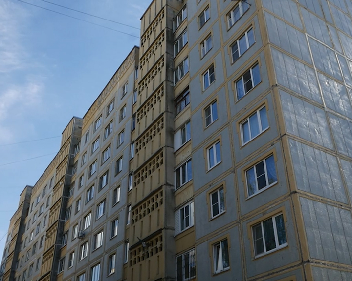 Придомовая линия фронта: жители многоэтажки в Костроме оказались заложниками управляющей компании