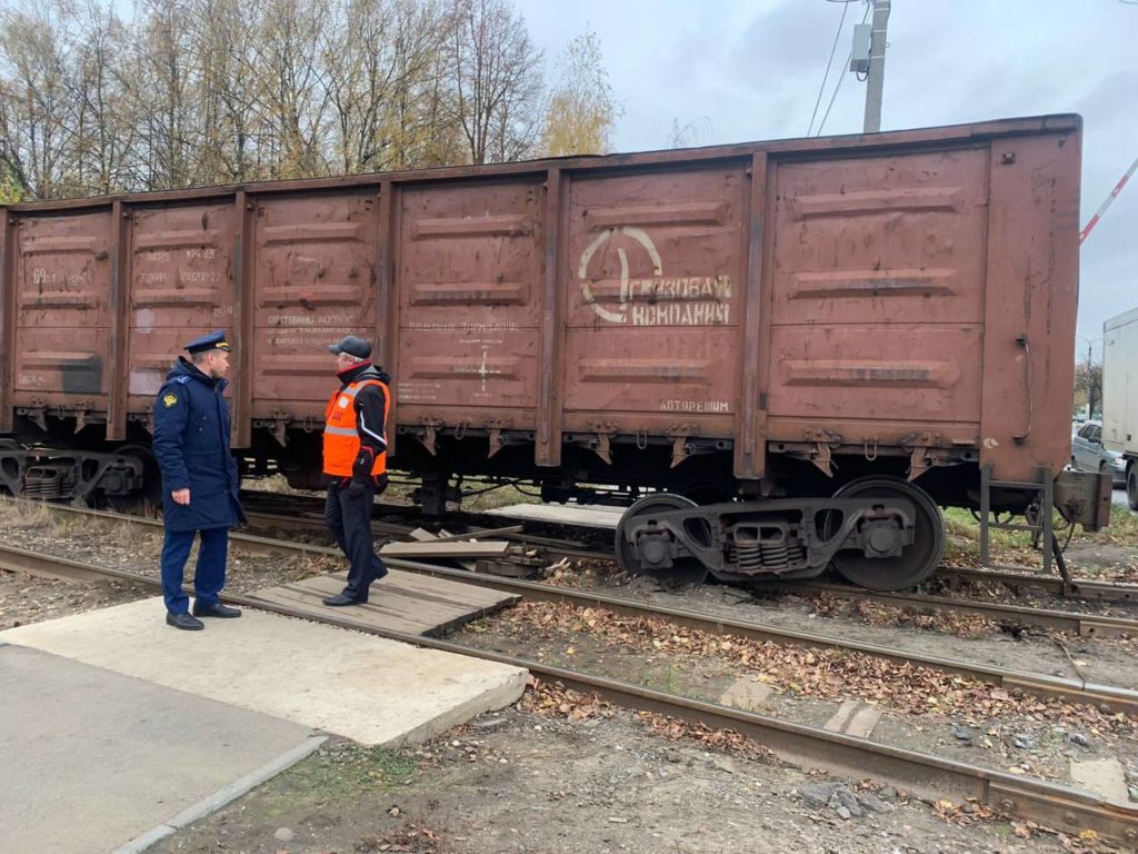 В Костроме сошел с рельс грузовой поезд (ФОТО)