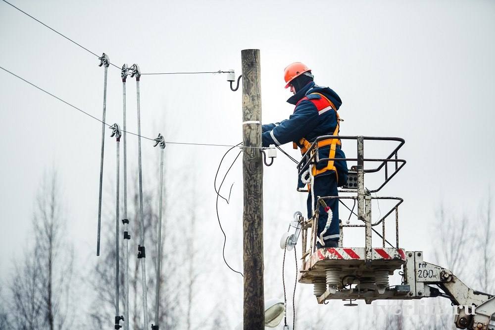 Первая метель оставила без электричества больше 12 тысяч жителей Костромской области