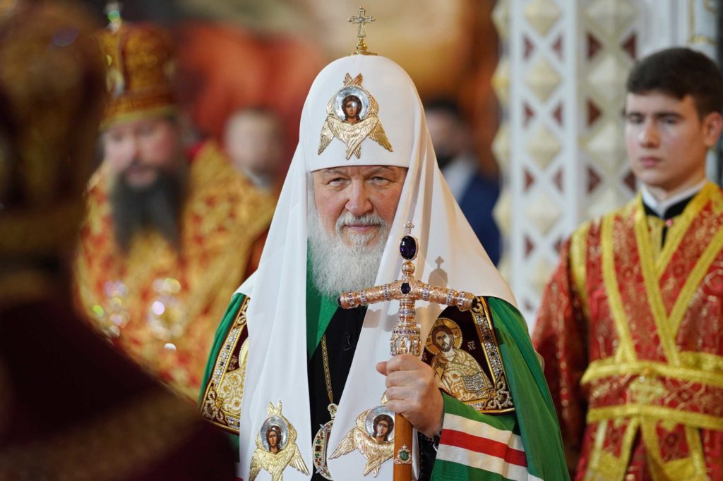 Патриарха Кирилла просят разобраться в истории с завещанием священнику квартиры в центре Костромы