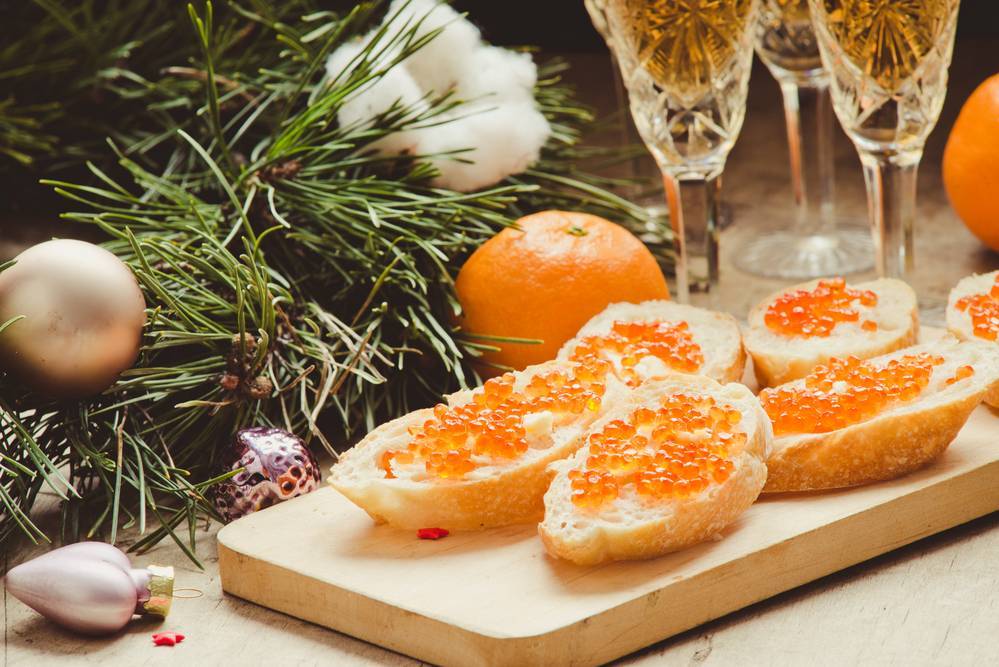 На Новый год костромичам придется есть меньше мандаринов и больше икры