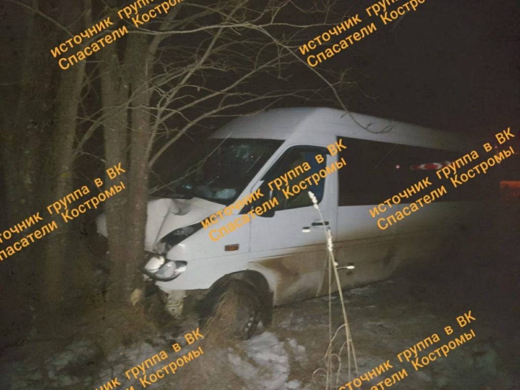 Пять пассажиров маршрутки пострадали в ДТП на федеральной трассе в Костромской области