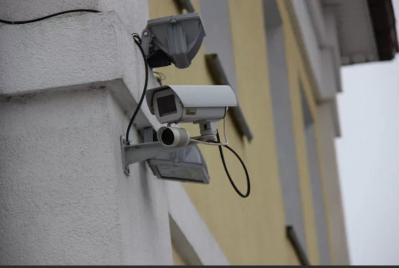 В Костроме многоэтажки оборудуют камерами видеонаблюдения