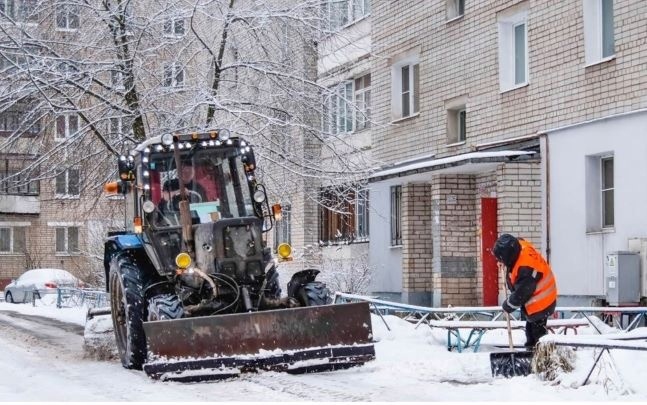Снегопад не оставил костромским коммунальщикам шансов на быструю “победу”