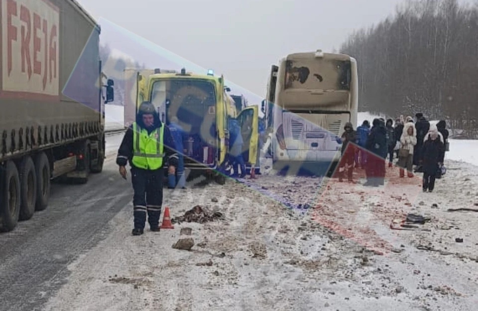 Подробности: в автобусе, который попал в смертельное ДТП под Владимиром, пострадали 26 педагогов из Костромы