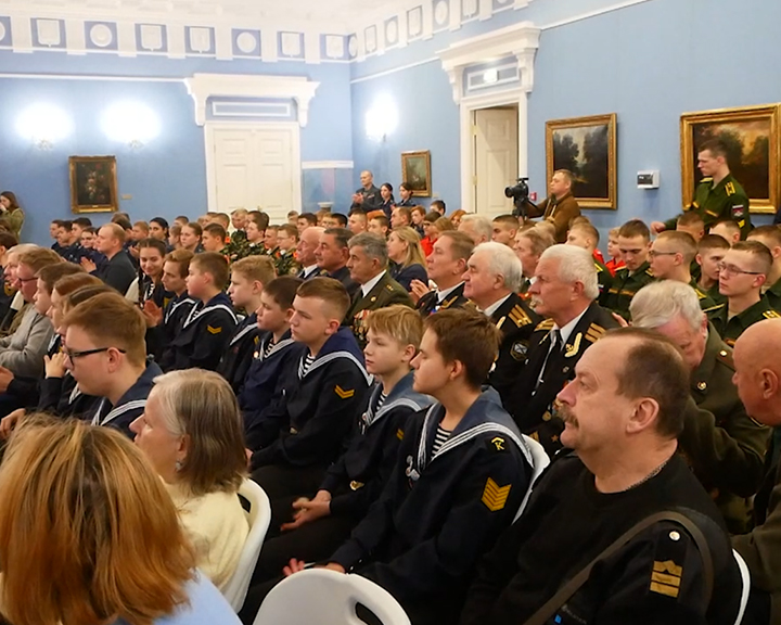 Зов души: искателей воинских захоронений наградили в Костроме