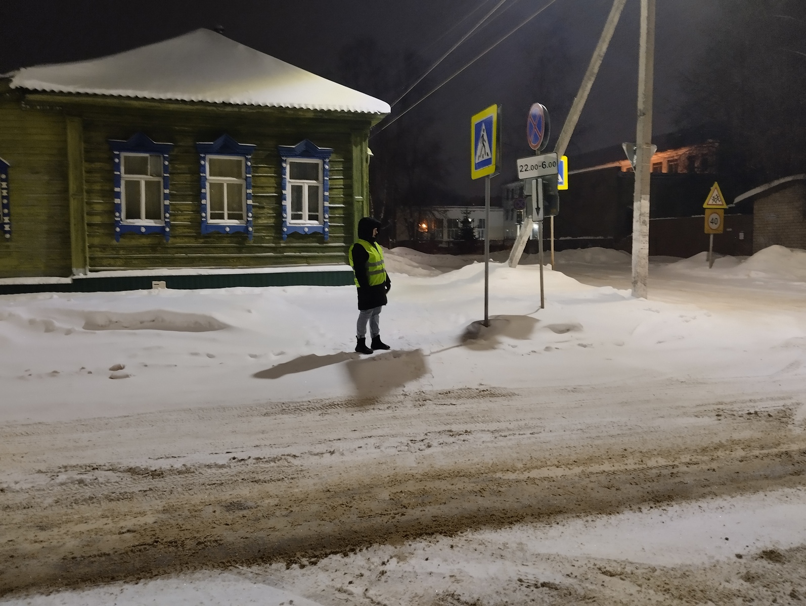 Костромские полицейские прошлись по детским маршрутам «Дом-школа-дом»