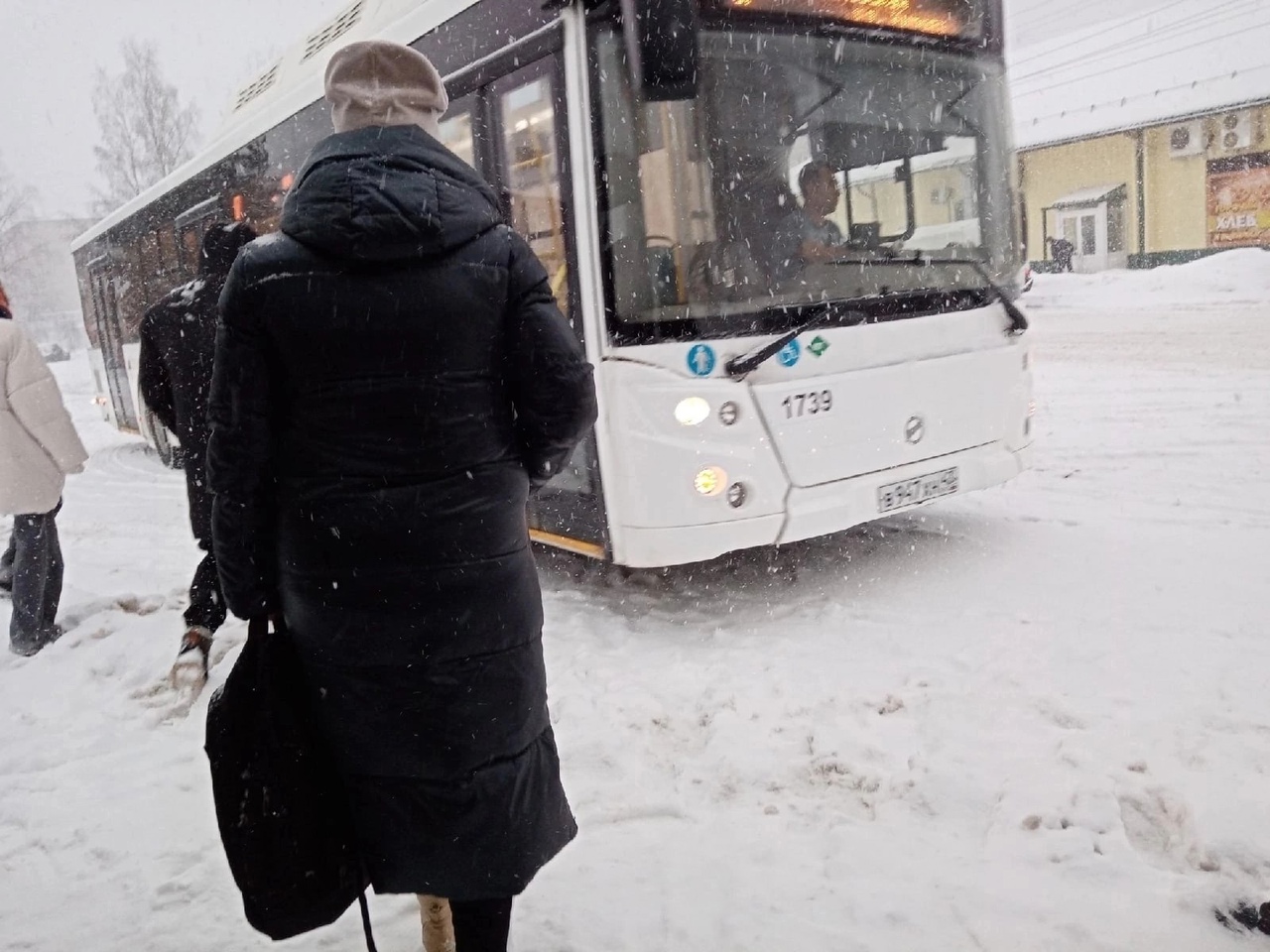 Пассажиры начали жаловаться на работу общественного транспорта в Костроме