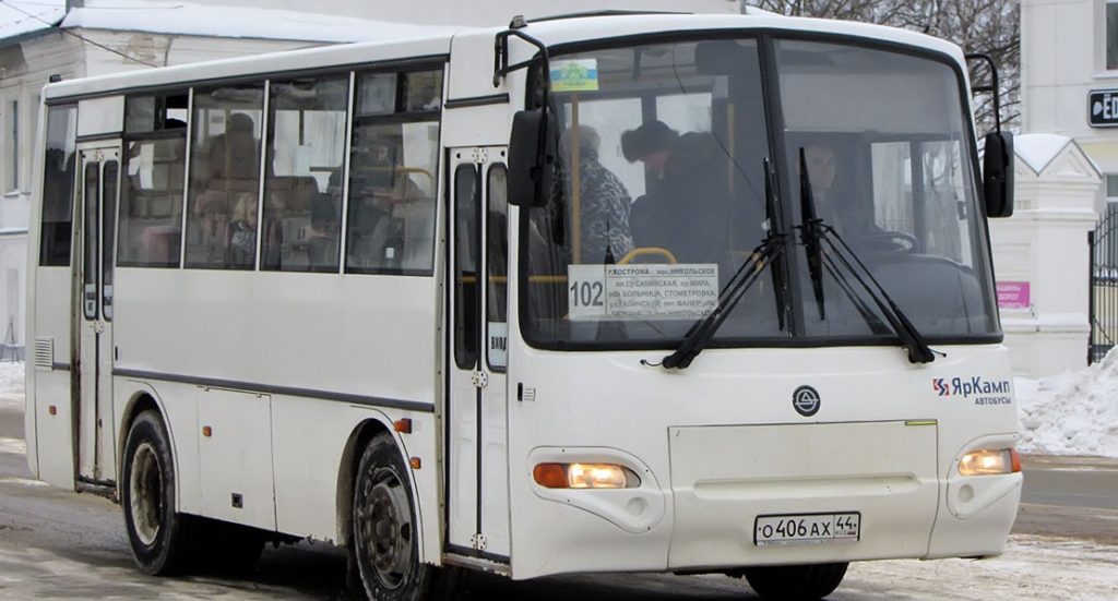 В Костроме несовершеннолетнюю девочку высадили из автобуса №102