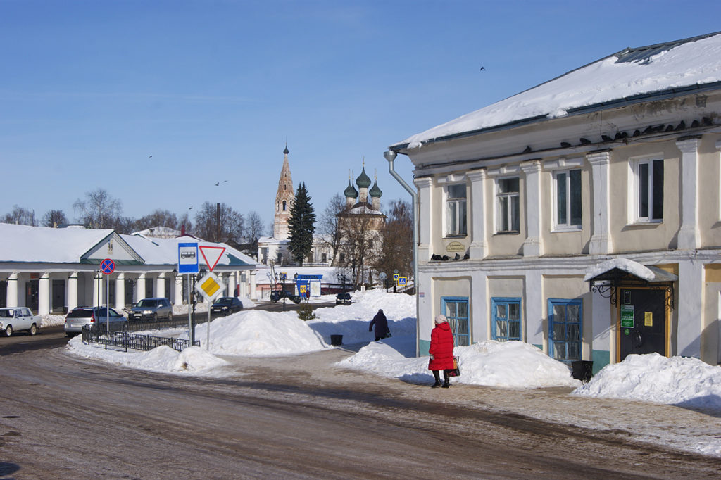 «Снег не убирают, а автобусы ходят плохо»: некоторые города разочаровывают гостей Костромской области