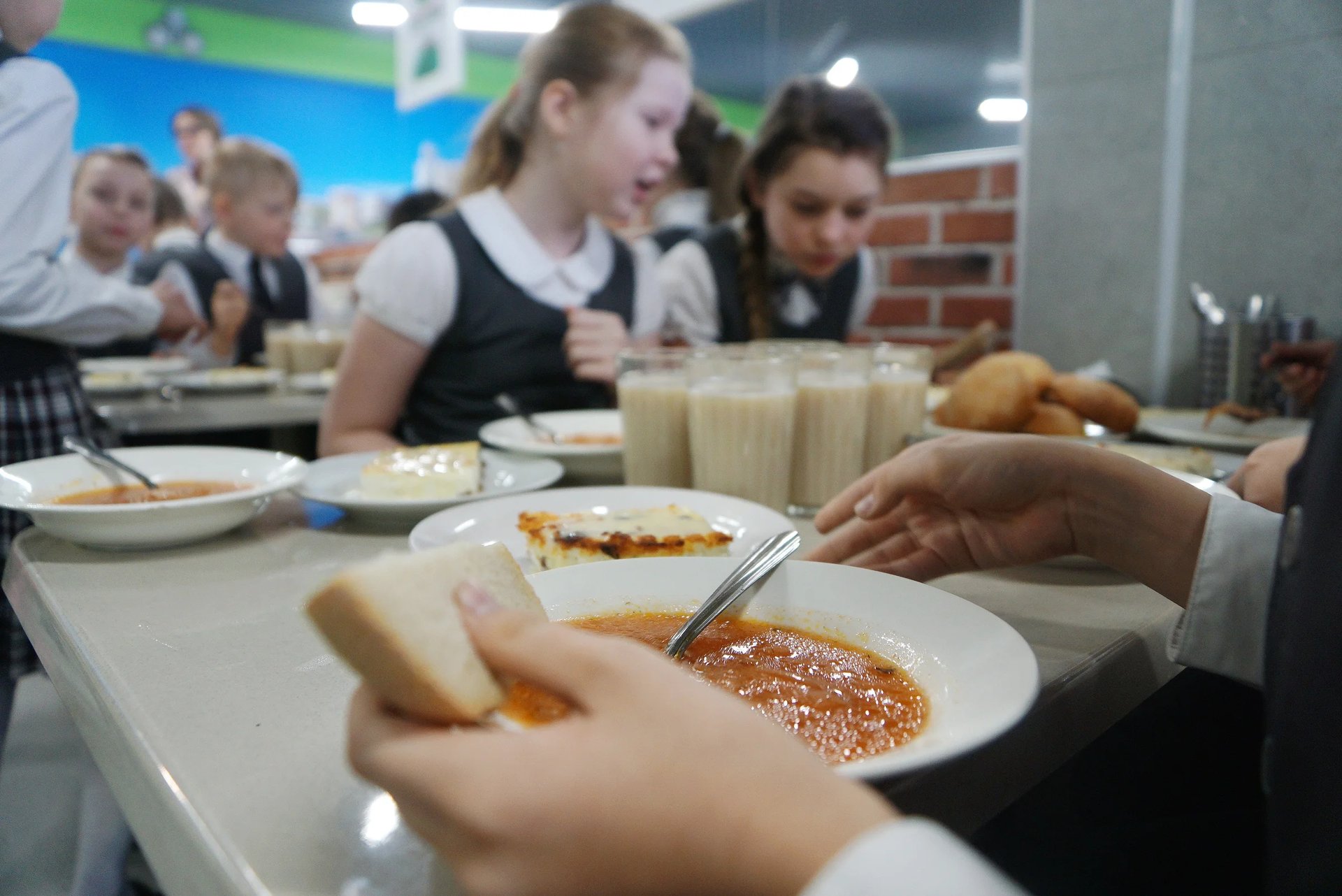 Костромских школьников стали кормить вкуснее