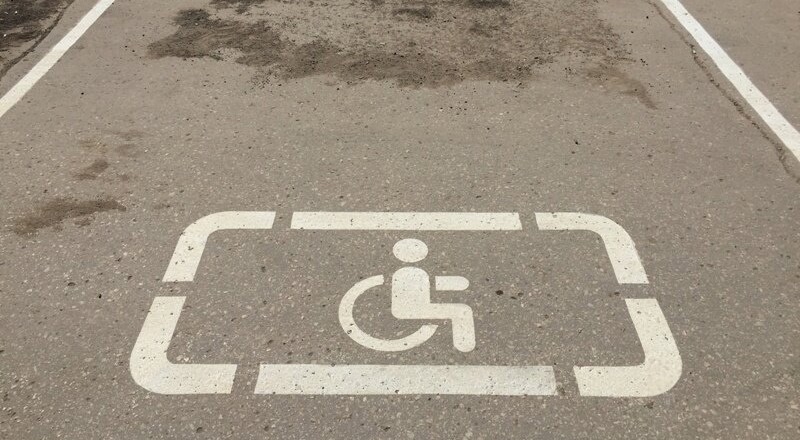 Костромским инвалидам пришлось через суд выбивать парковочные места
