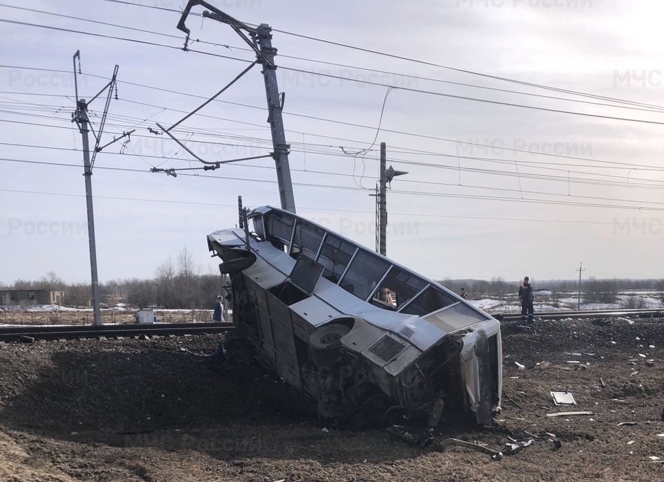 Трагедия на ж/д переезде в соседнем с Костромой регионе могла произойти из-за пьяного диспетчера
