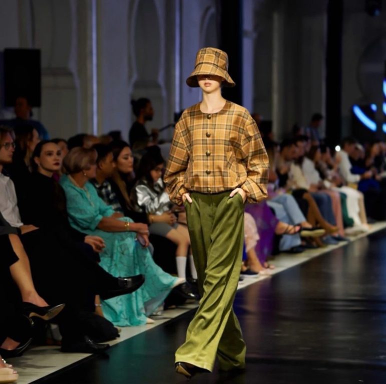 Коллекция одежды из Костромы покорила посетителей Недели Моды в Дубае (ФОТО)