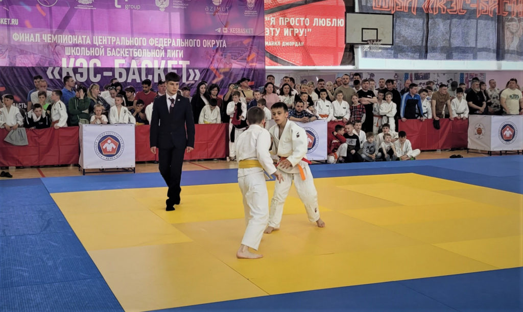 Костромичи завоевали пять золотых медалей на межрегиональных соревнованиях по дзюдо
