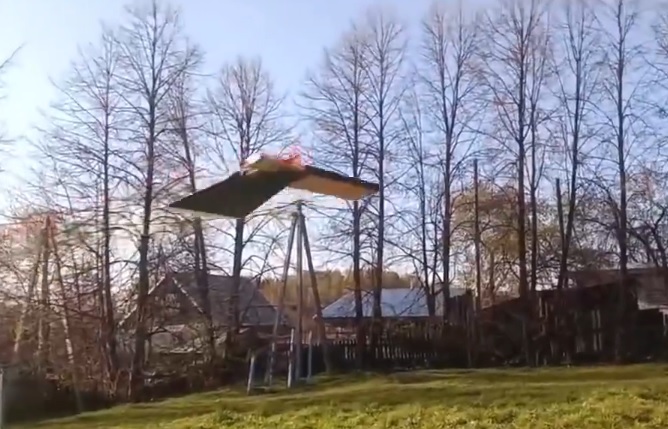 В Костромской области изобрели летающий топор (ВИДЕО)