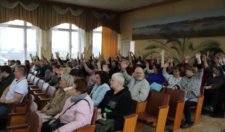 Меньше ста человек решили судьбу целого района с многотысячным населением в Костромской области