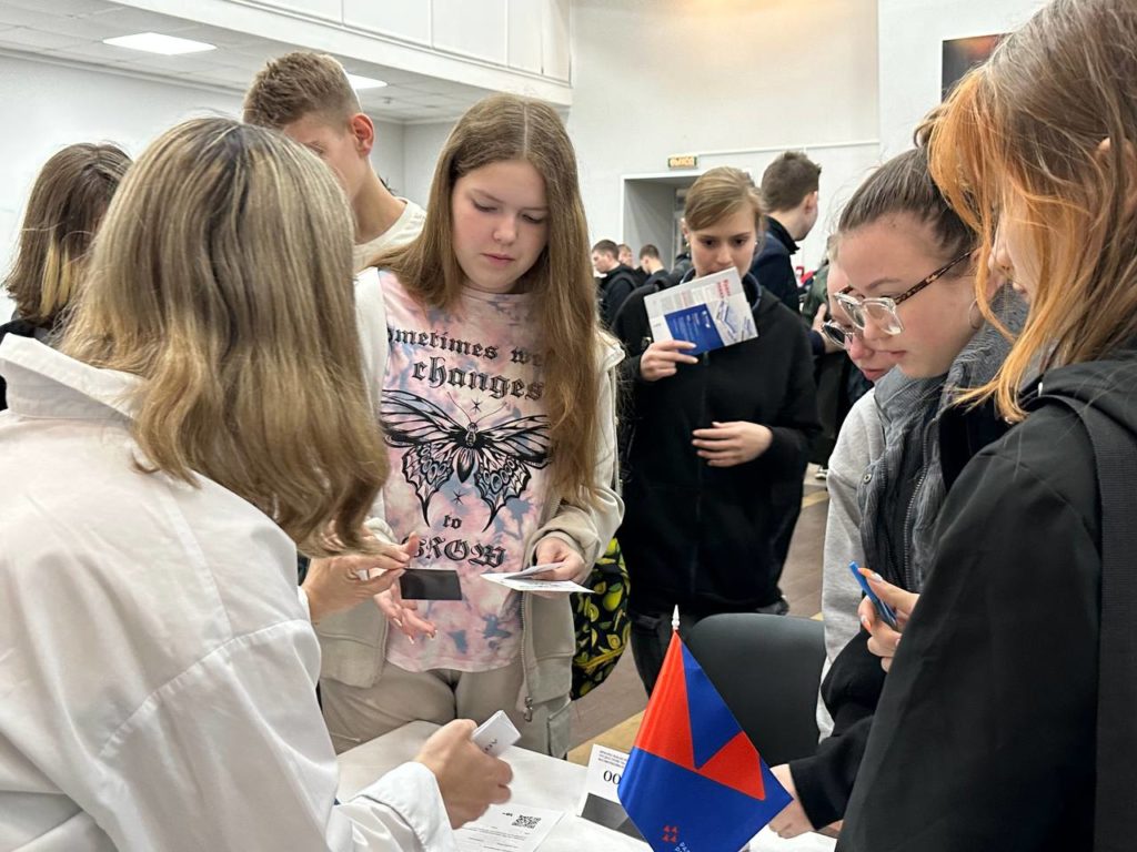 В Костромской области пройдет второй этап ярмарки вакансий для подростков