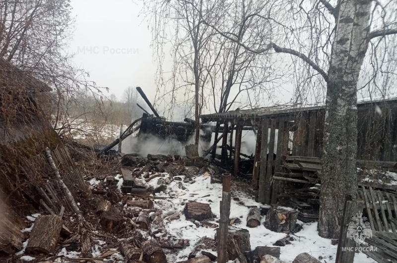 Мужчина погиб при пожаре в Костромской области