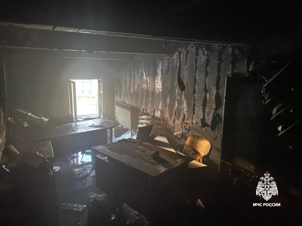 В Костроме произошел пожар в ремонтной мастерской ПАТП №3