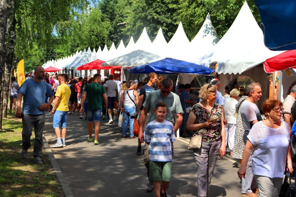 Более 15 тысяч человек посетили Фестиваль сыра в Костроме за день