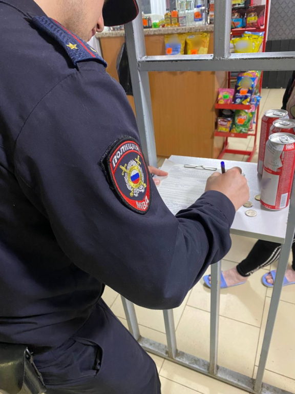 В Костроме наказали продавца-рецидивиста из алкомаркета