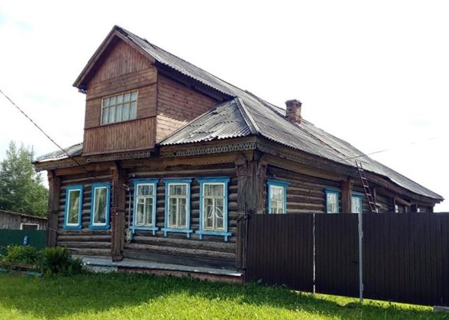 В костромском селе отремонтируют покосившийся дом XIX века