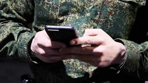 Костромских военнослужащих в зоне СВО могут арестовать на 10 суток за пользование смартфоном