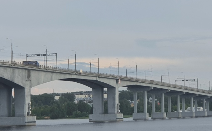 Руководителей костромских предприятий попросили скорректировать график работы сотрудников на время ремонта моста