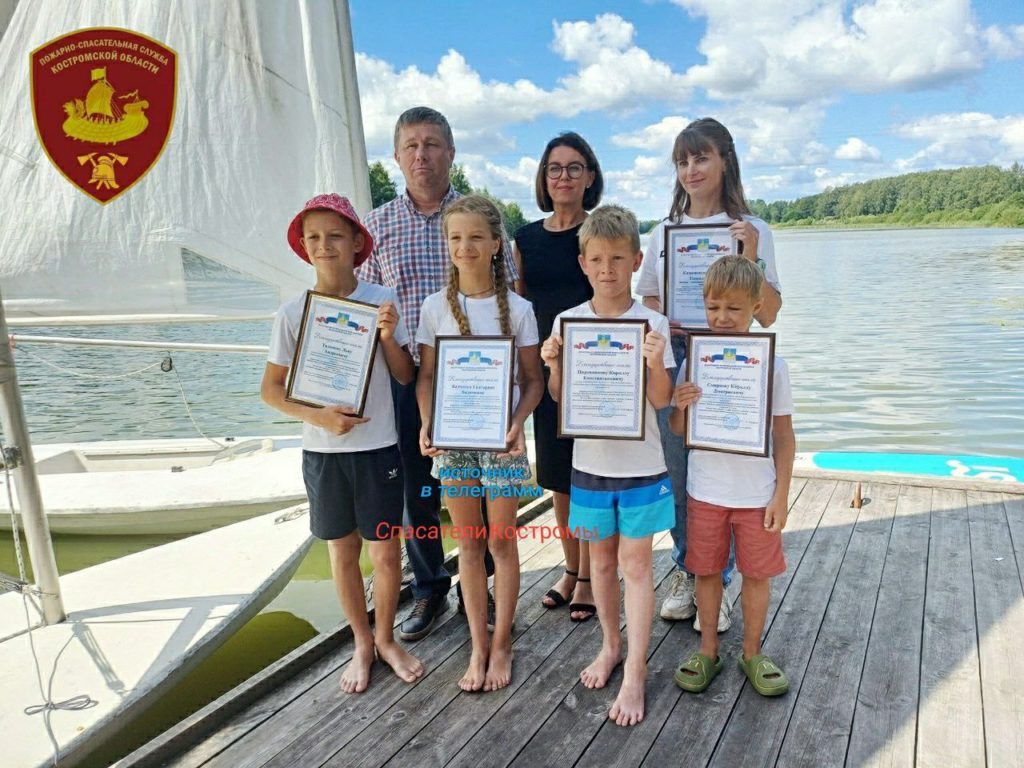 Школьники помогли спасти тонущую женщину в реке Костроме