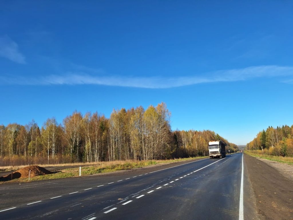 В Костромской области отремонтировали участок трассы к вотчине Деда Мороза