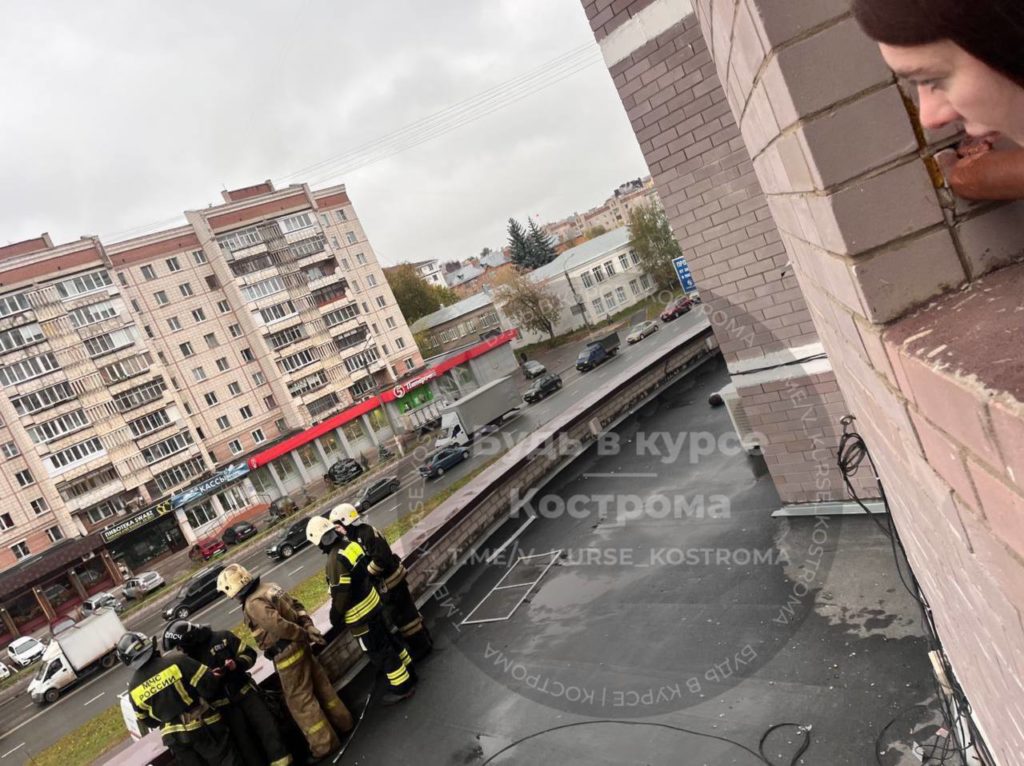 В Костроме мужчина выпал из окна 14 этажа ЖК «Флагман»