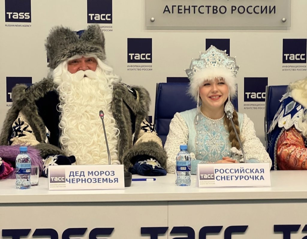 Костромская Снегурочка приняла участие в пресс-конференции в Екатеринбурге