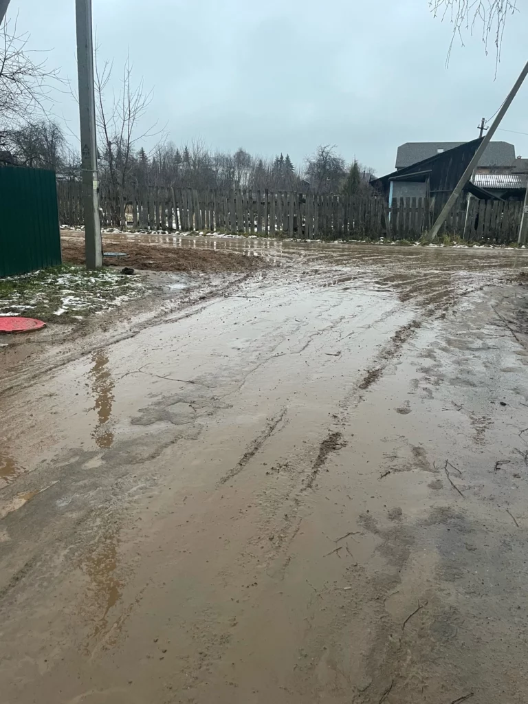 Жители поселка Караваево под Костромой остались без нормальной дороги после работ по газификации