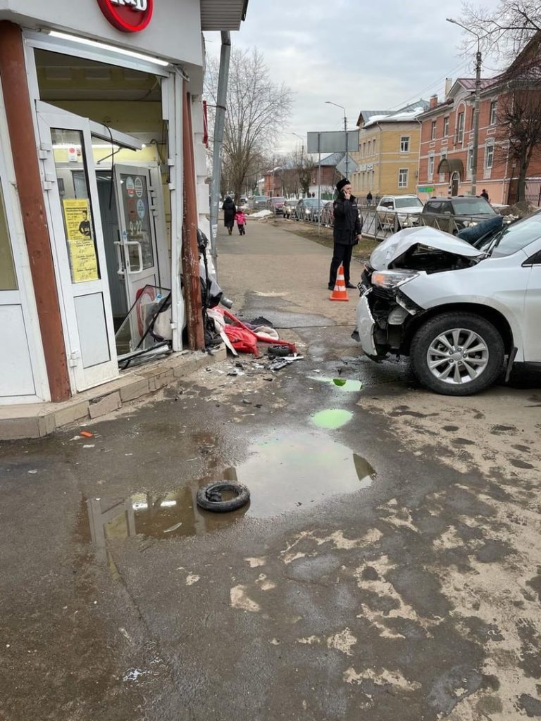 Водитель, сбивший мать с младенцем на улице Терешковой в Костроме, отправится в колонию на 2 года
