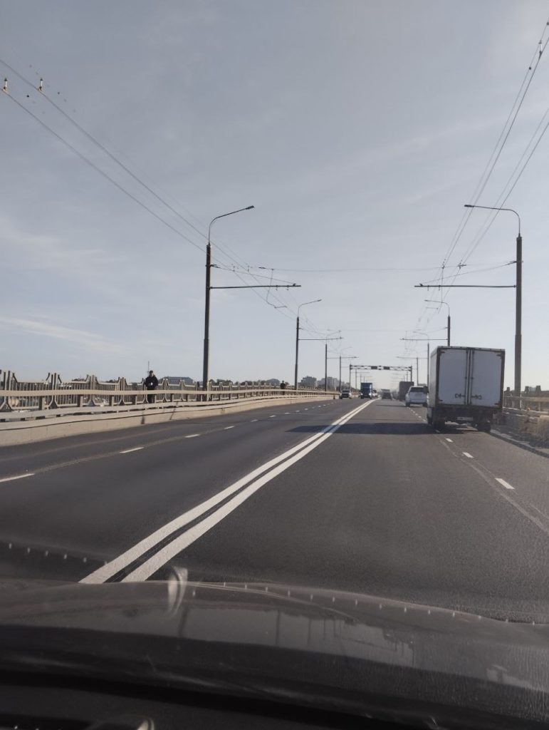 В Костроме полностью открыли движение по мосту через  Волгу