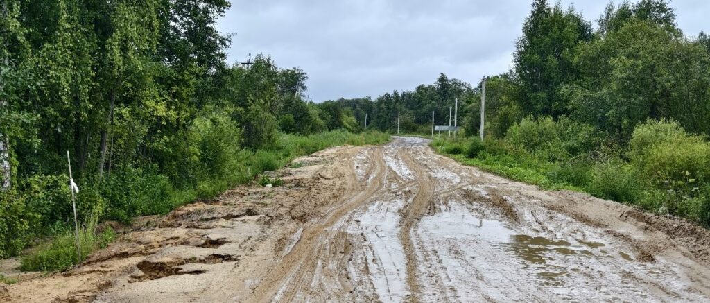 Дорогу на Губернской улице в Костроме размыло после сильных дождей