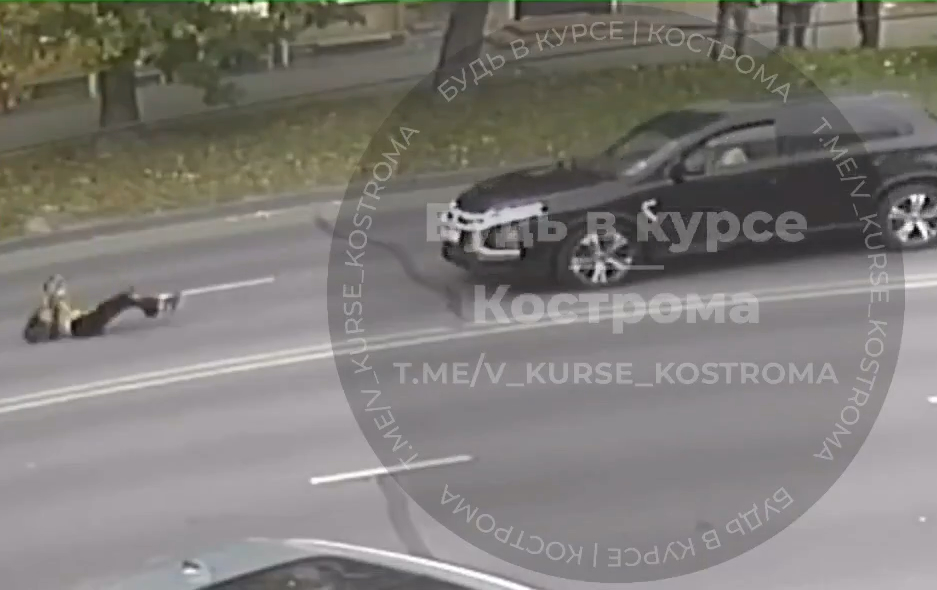 Момент наезда иномарки на ребенка в Костроме попал на камеры видеонаблюдения