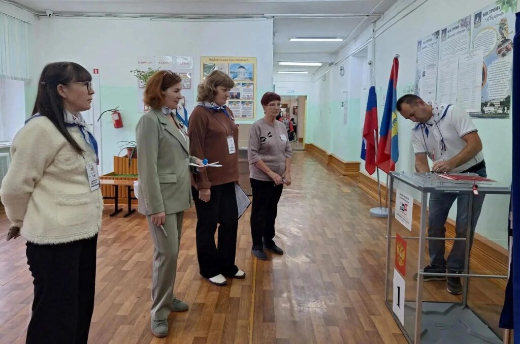 Алексей Анохин набирает почти 50% голосов избирателей на выборах депутатов Госдумы в Костромской области