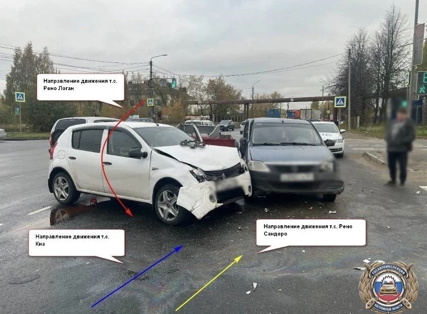 Три человека пострадали в массовой аварии на костромской дороге
